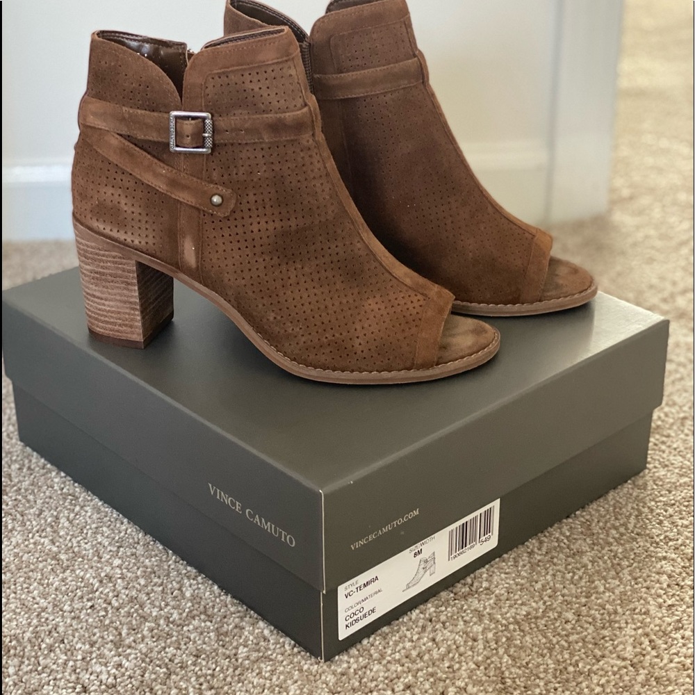 Vince Camuto Shootie